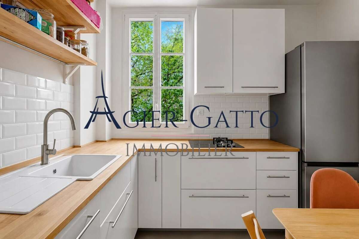 Appartement à PARIS-11E