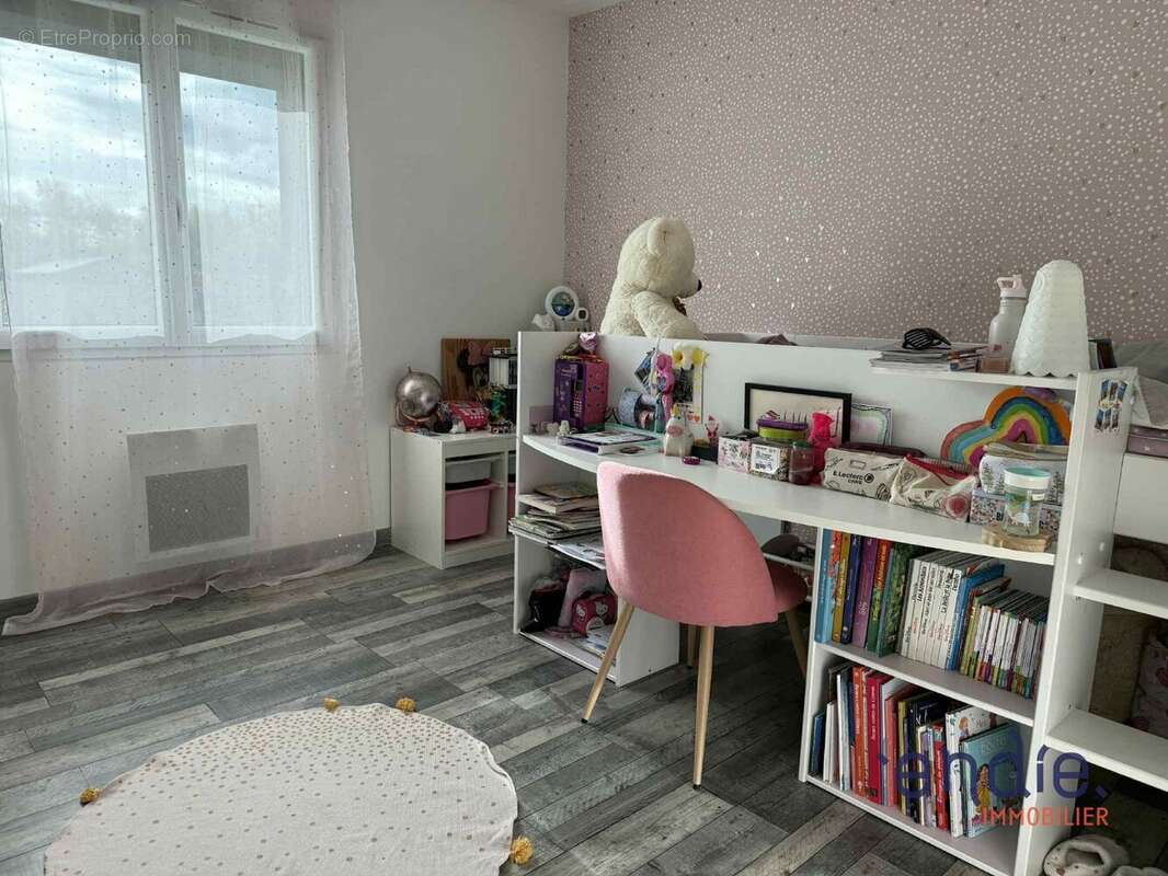 Maison à DOMPIERRE-SUR-BESBRE