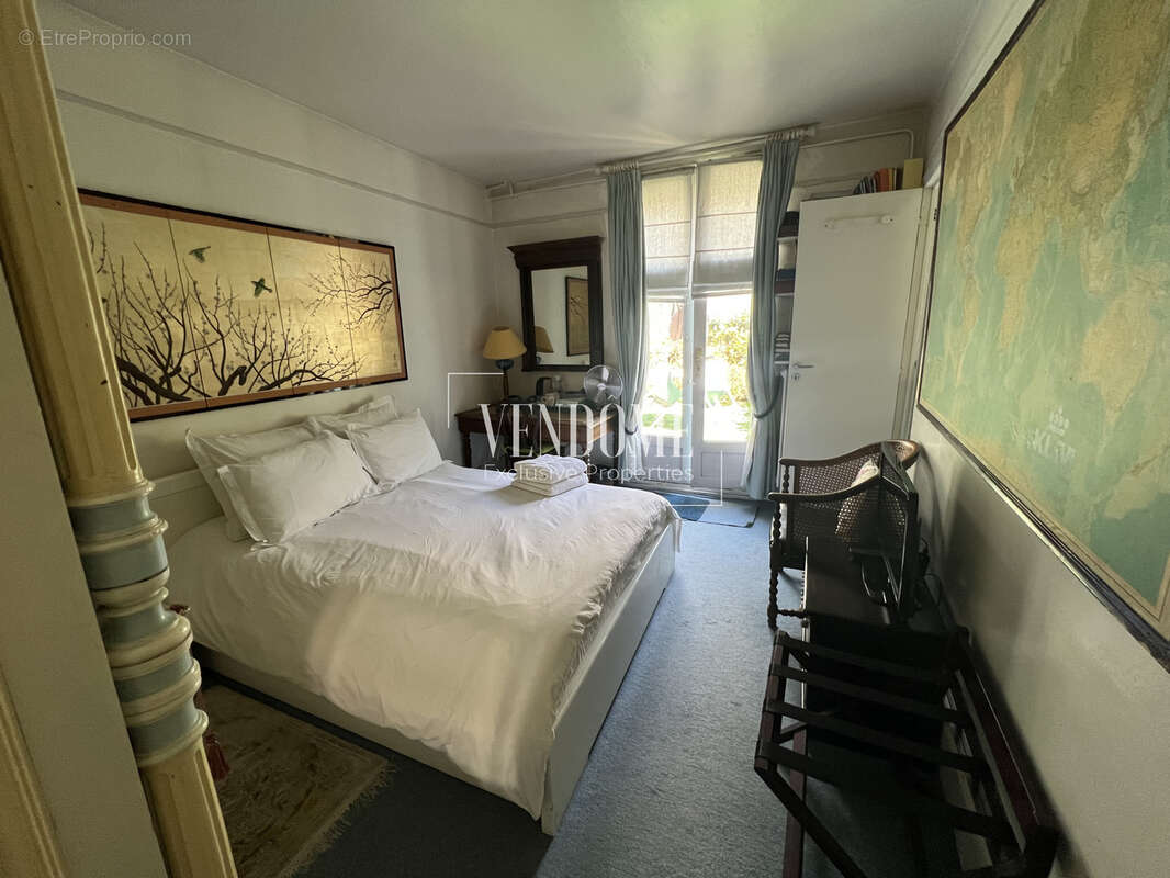 Maison à PARIS-18E