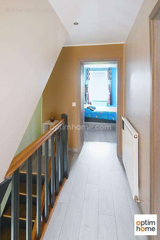 Exclusivité – Sympathique maison familiale de 177 m² – 4 chambres – 1 bureau - 2 salles de bain - photo 32