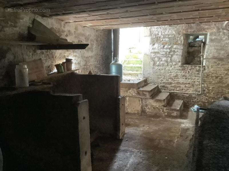 Maison à BIERRY-LES-BELLES-FONTAINES