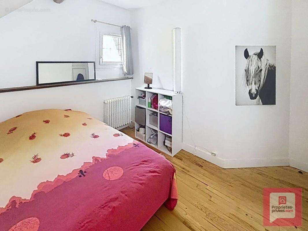 Maison à EPERNON