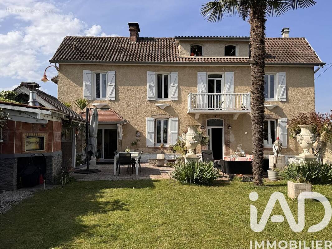 Photo 1 - Maison à LAMARQUE-PONTACQ