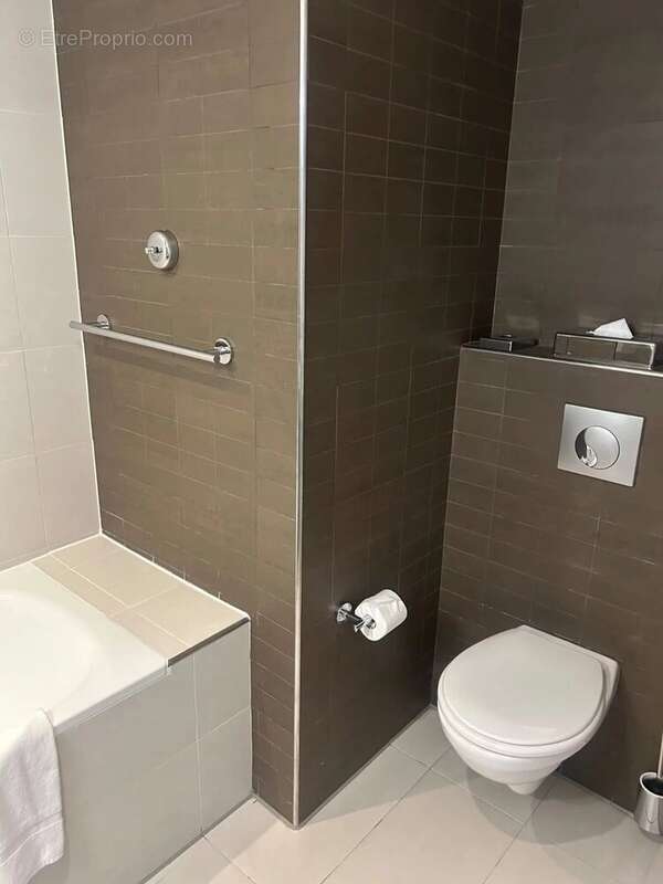 Appartement à MARSEILLE-5E