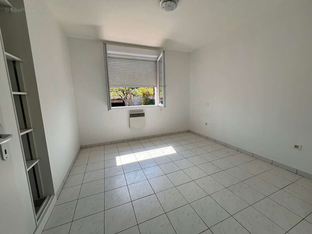 Maison de plain-pied à 2 min du centre Caussade - Confort, espace et proximité des commodités - photo 7