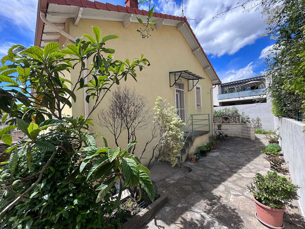 Maison de 105m2 hab 2 chambres avec jardin - photo 2