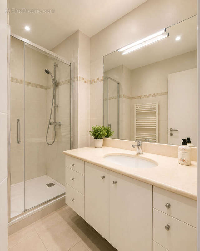 Appartement à MARSEILLE-11E