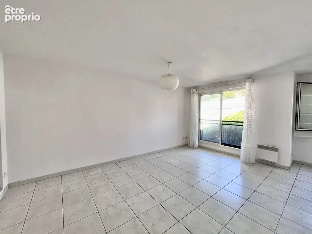 Aix en Provence, au sein d'une résidence très prisée, appartement de 33.48m2 avec parking et cave. Piscine, te - photo 7
