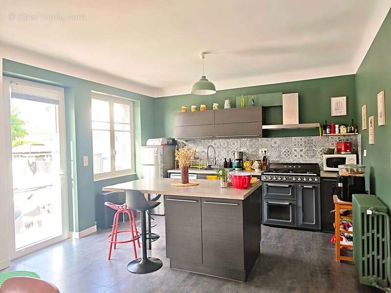 Maison familiale –Jardin, Terrasse & Piscine RIOM(63) - photo 8