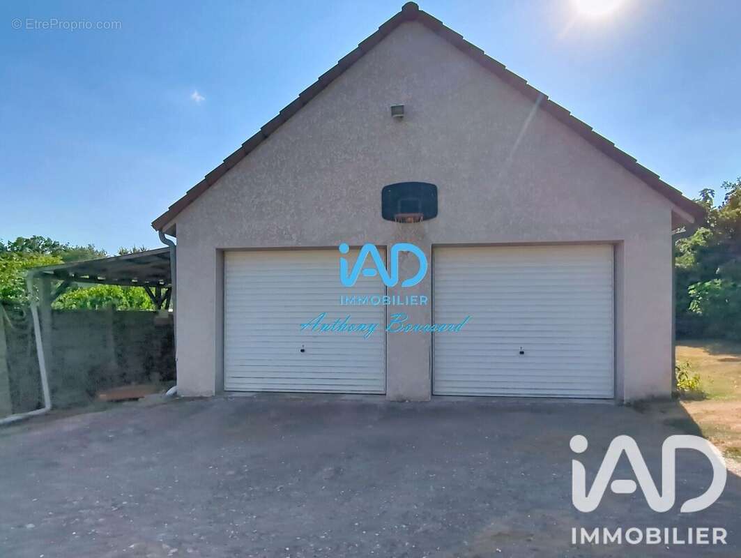 Maison 225 m² à Brie-Comte-Robert  - photo 4