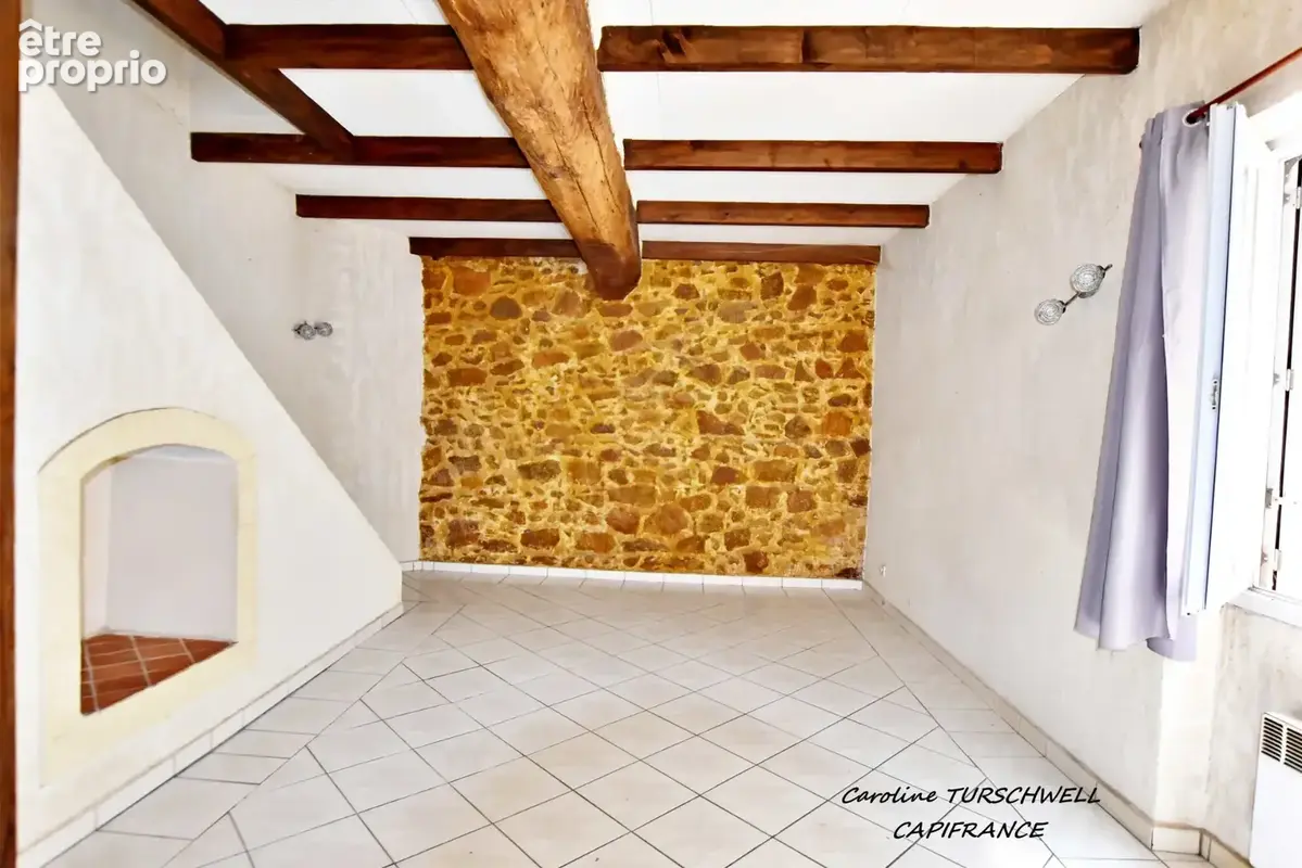 Sollies toucas (83) - immeuble/maison de village de 2 appartements + 1 local - photo 3