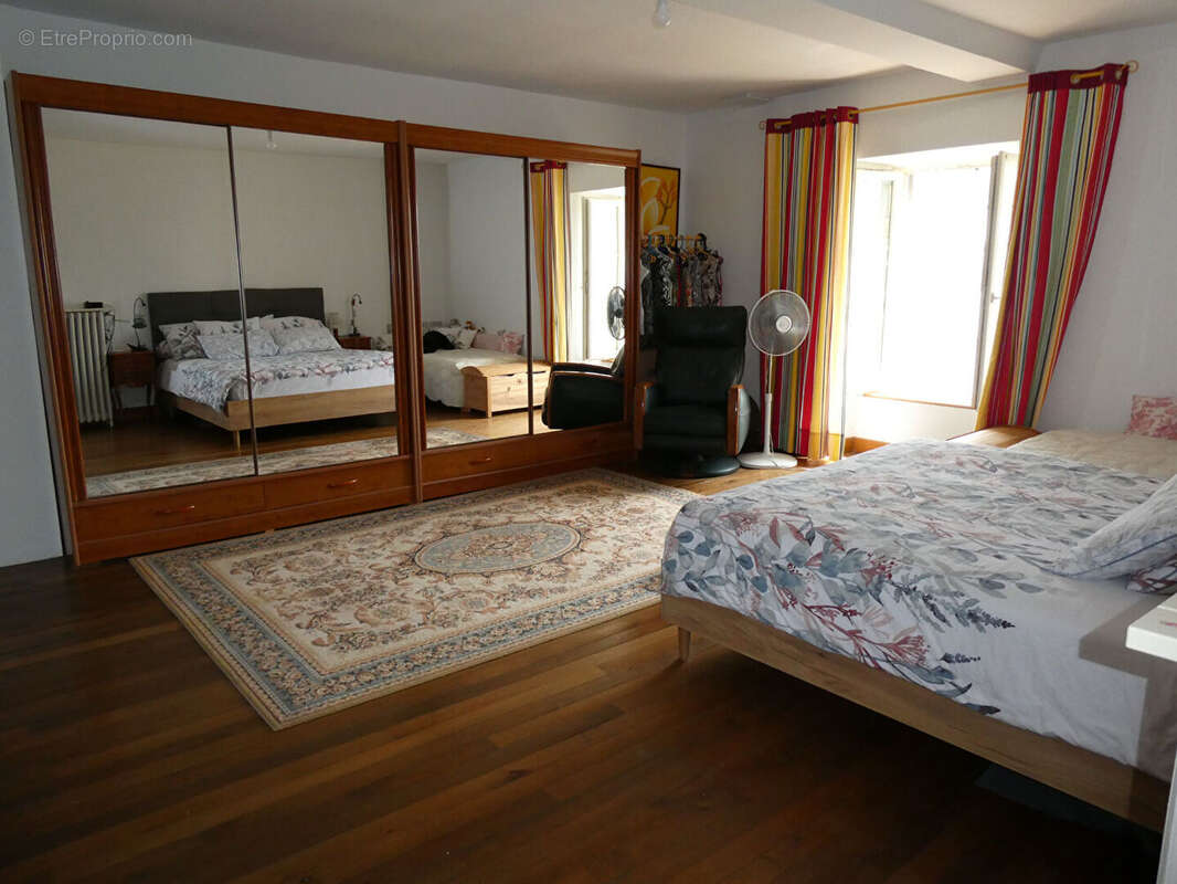 Bien rare à la vente. Coup de coeur assuré. - photo 3