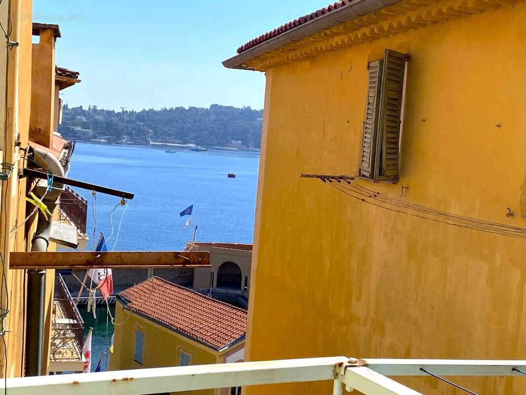 Appartement à VILLEFRANCHE-SUR-MER