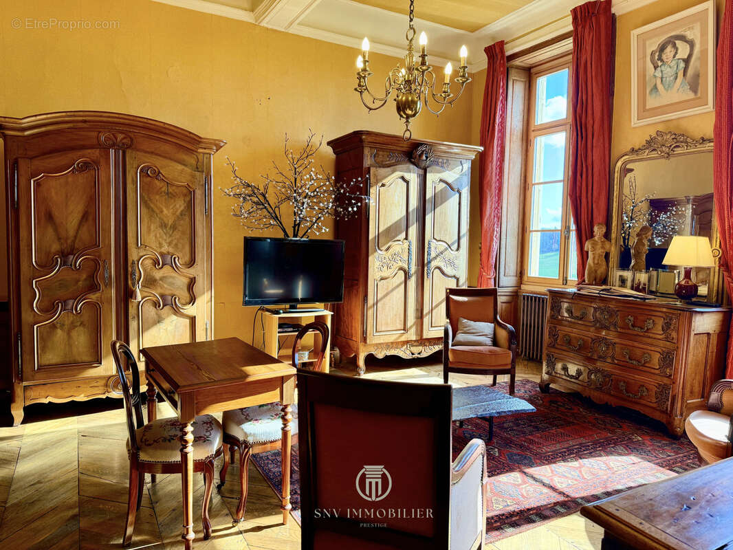 Maison à SEMUR-EN-BRIONNAIS