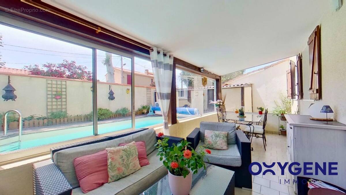 Maison à SAINT-JEAN-LASSEILLE