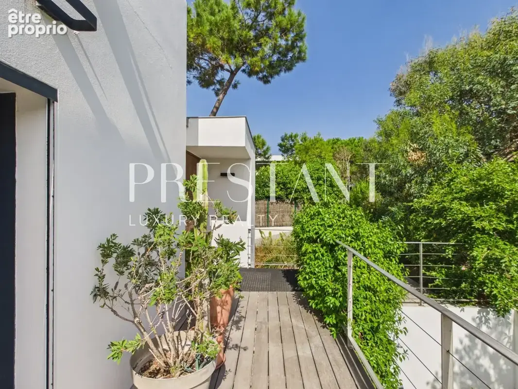 Villa d'architecte de 240 m² à Chiberta, vue mer depuis le toit-terrasse - photo 34