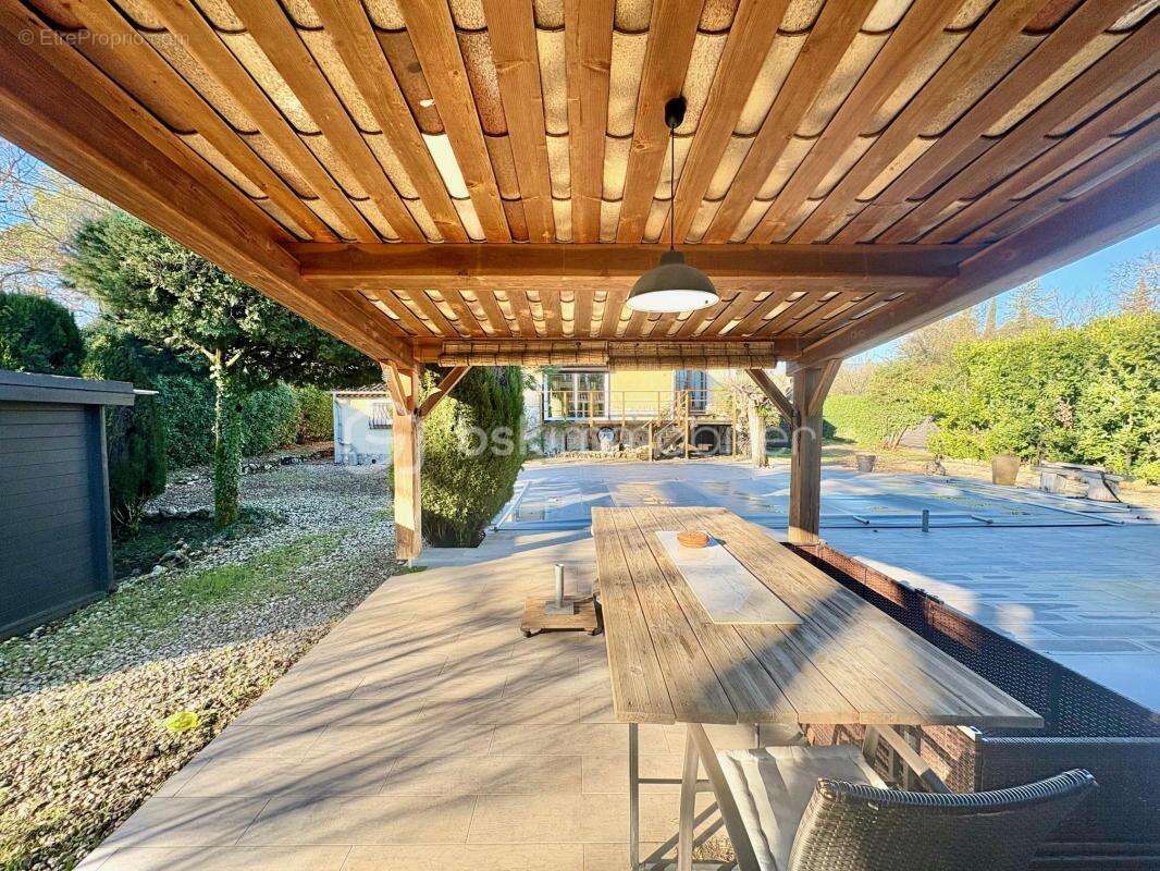 Maison à TOURRETTES