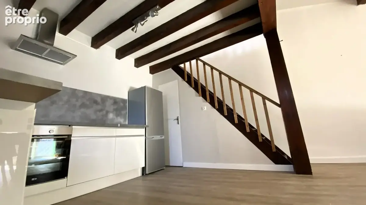 Immeuble de rapport 9 % brut composé de 3 T3 et 3 caves, compteurs individuels - photo 3