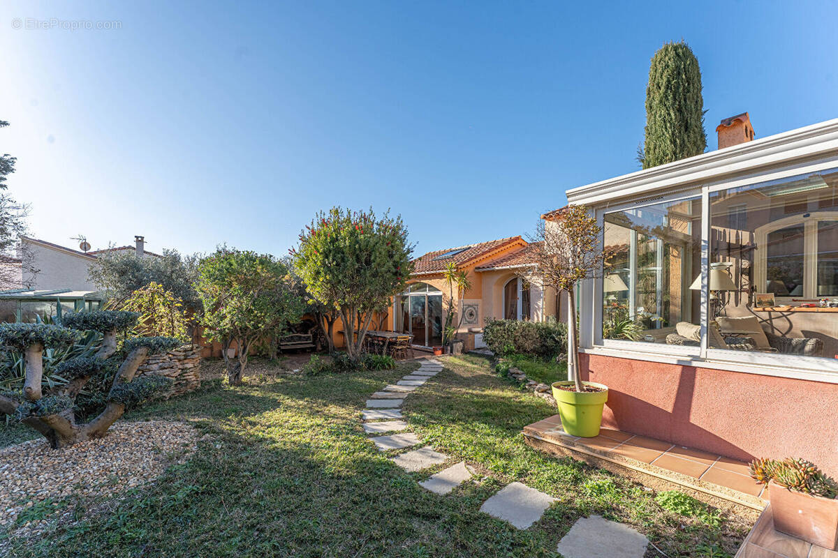 Maison à SAUSSET-LES-PINS