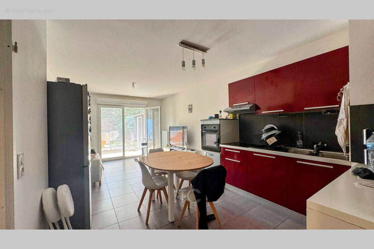 Appartement à ROUSSET
