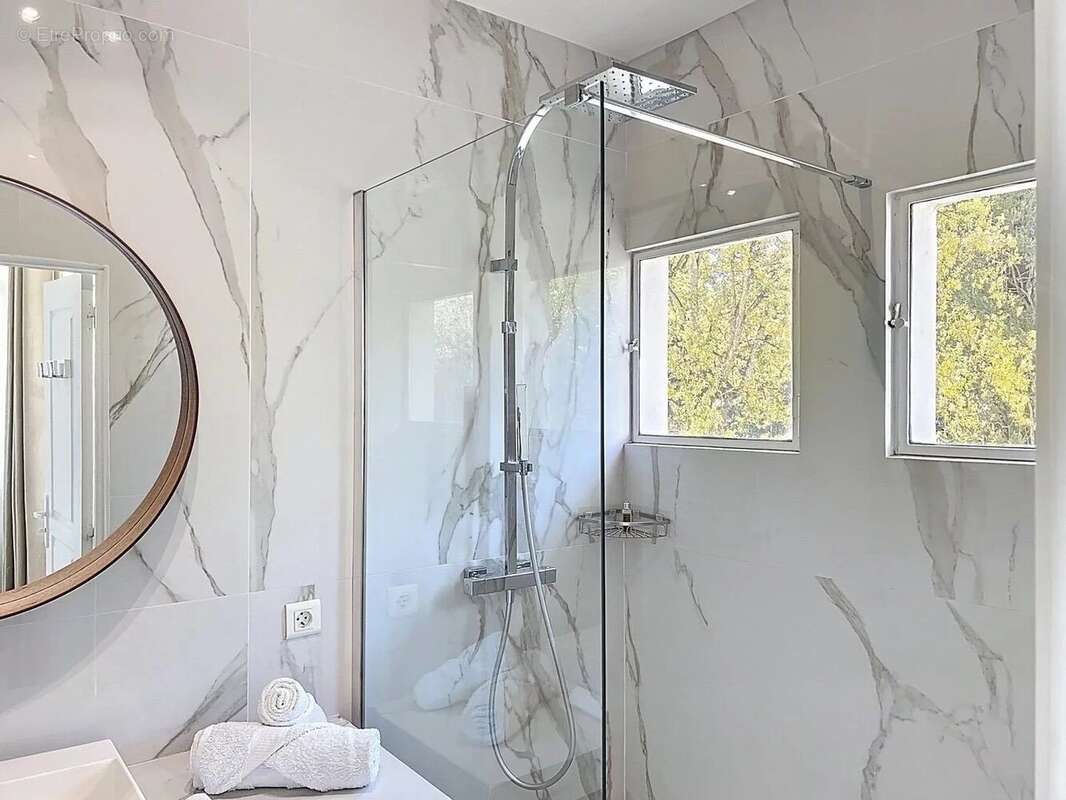 Appartement à SAINT-TROPEZ