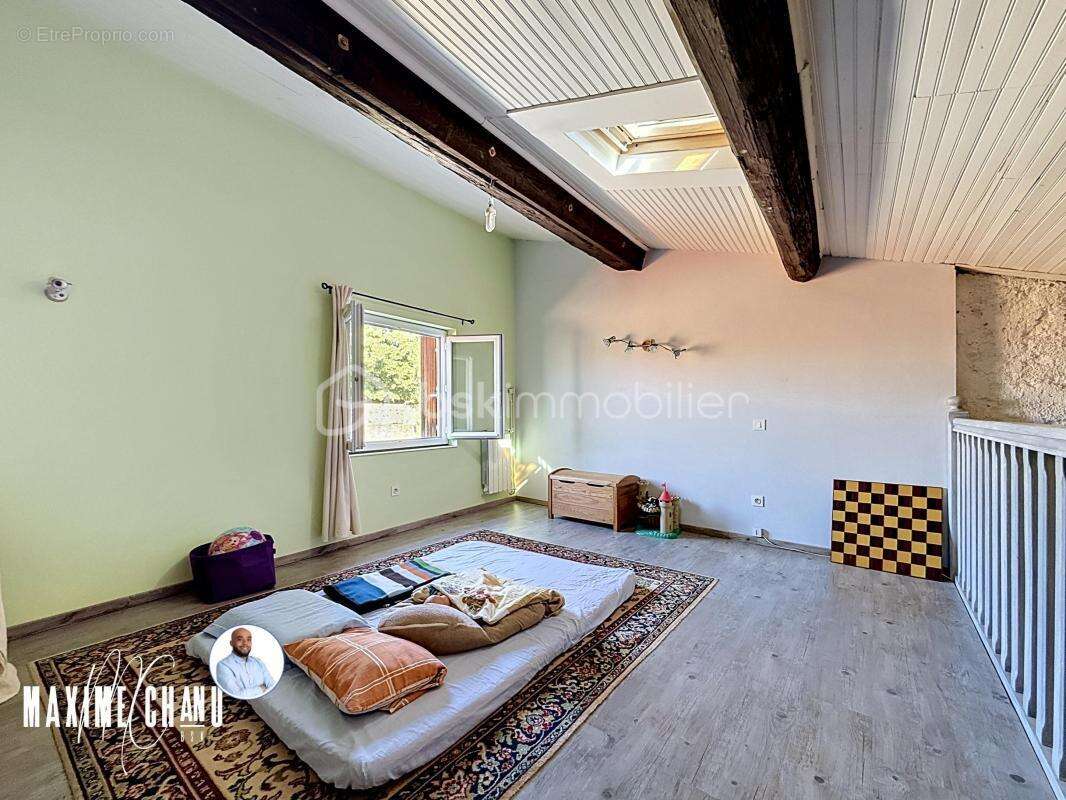 Maison de village avec garage et exterieurs à Peret - photo 15