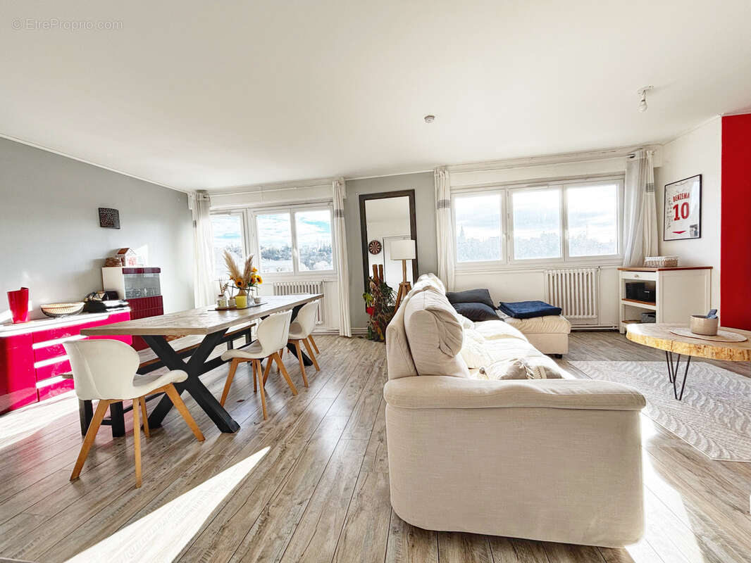 Appartement à FEYZIN