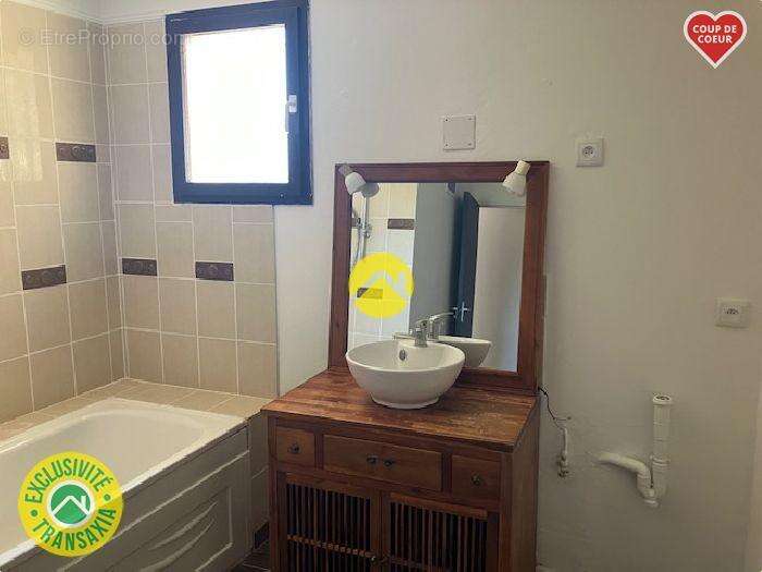 Maison à LES AIX-D&#039;ANGILLON