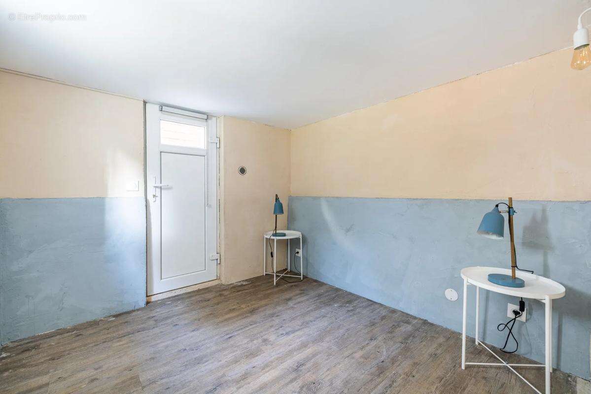 Maison à ISSY-LES-MOULINEAUX