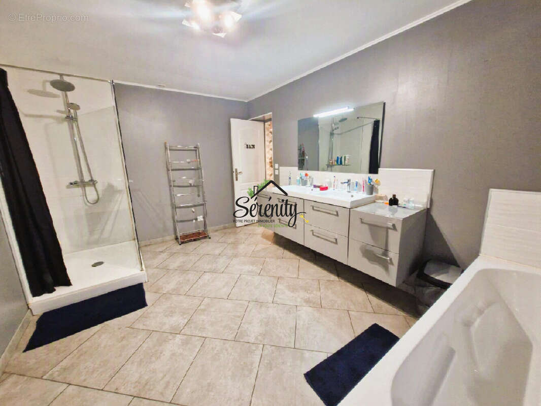 Maison 167 m² à Quiery-La-Motte  - photo 5