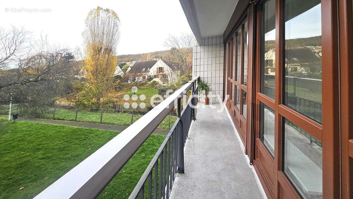 Appartement à VILLEBON-SUR-YVETTE
