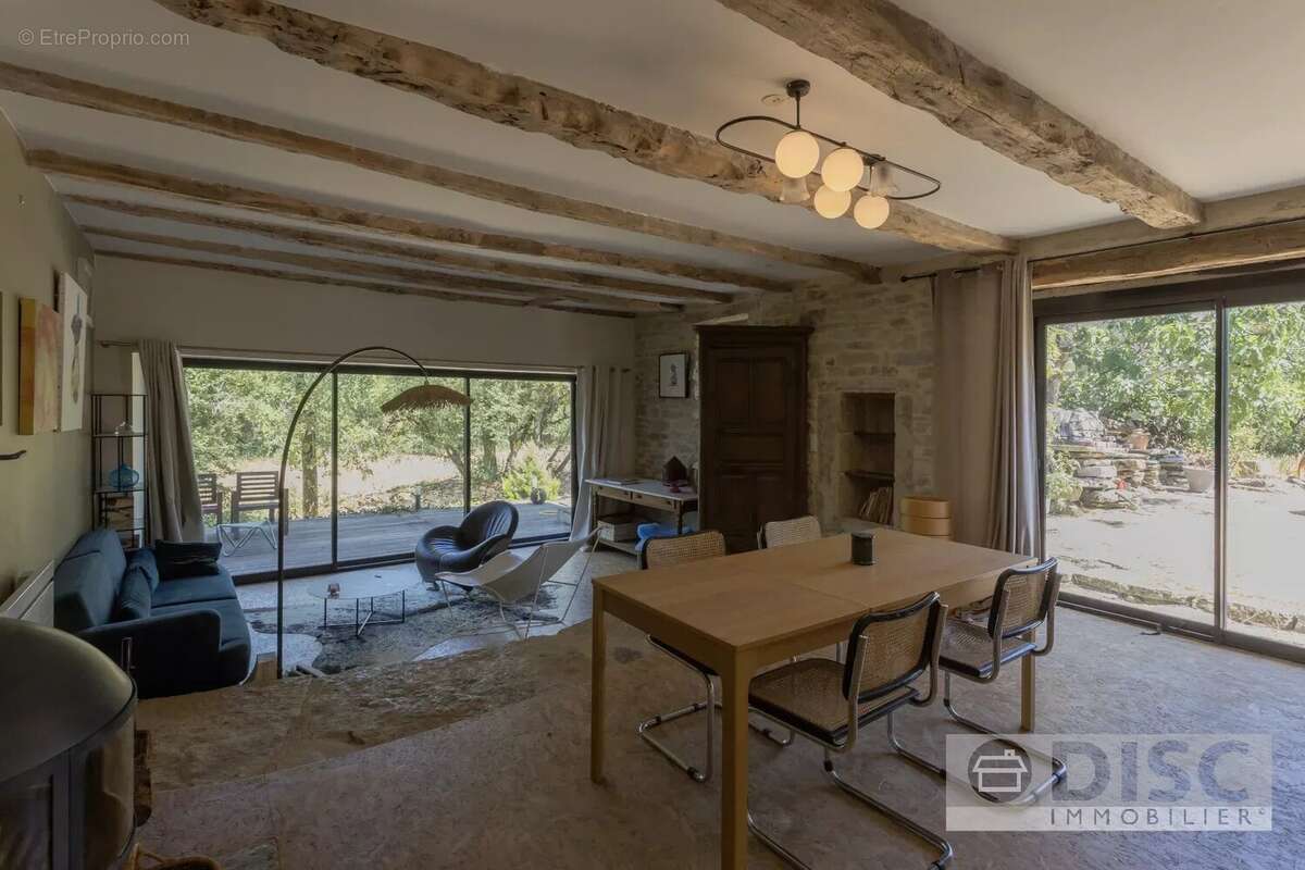 Belle maison en pierre mêlant charme et modernité avec terrain constructible, à 5 minutes de Caylus - photo 4