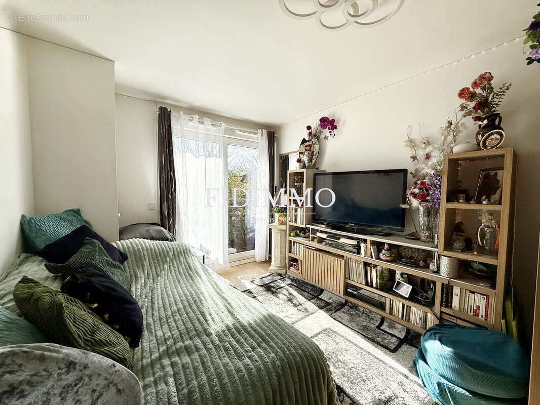 Appartement à CHENNEVIERES-SUR-MARNE