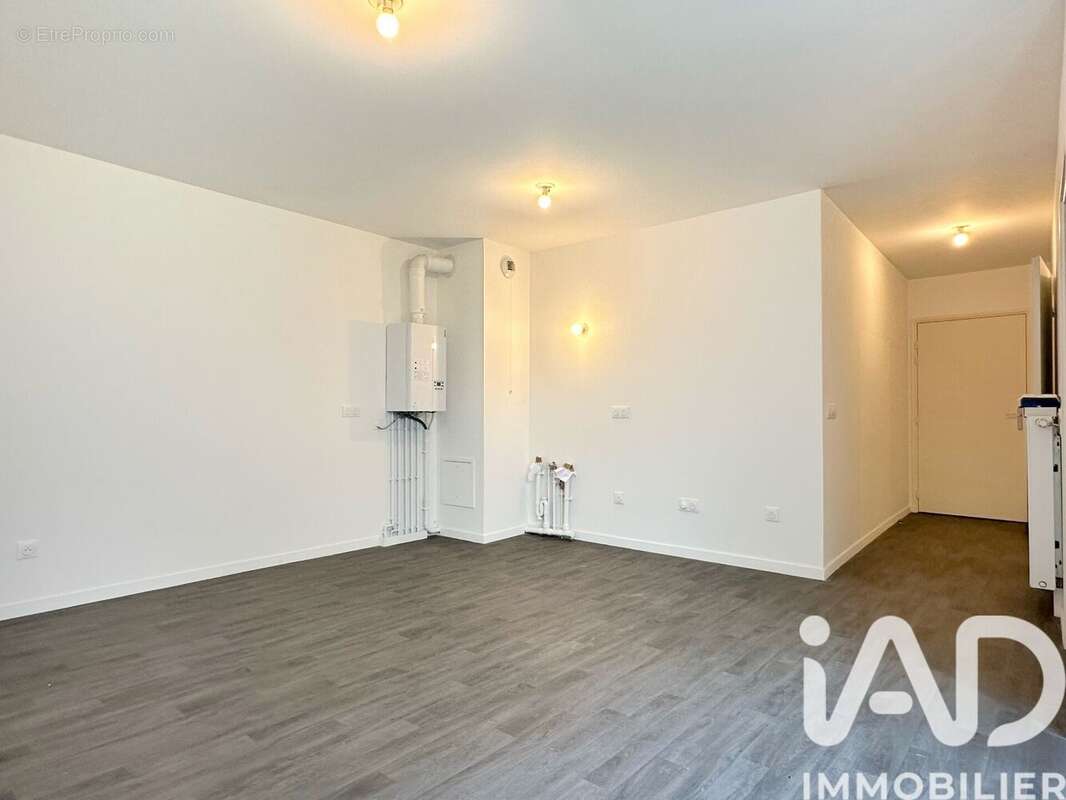Photo 4 - Appartement à LA COURNEUVE