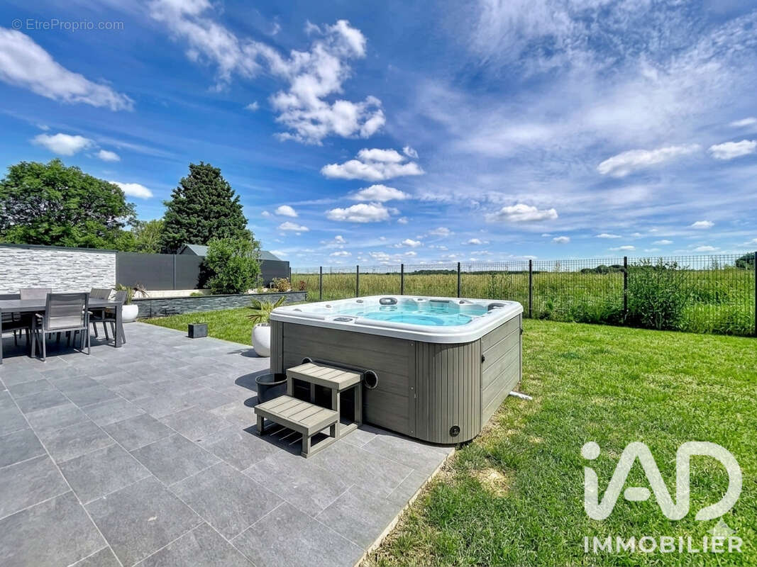 Maison 136 m² à Liverdy-En-Brie  - photo 3