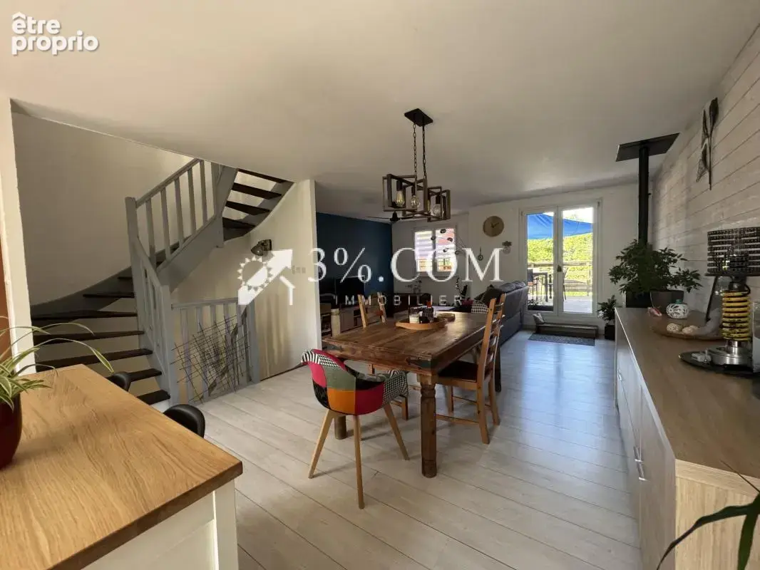 3%COM Charmant triplex avec 3 chambres  - 2 terrasses - gara - photo 5