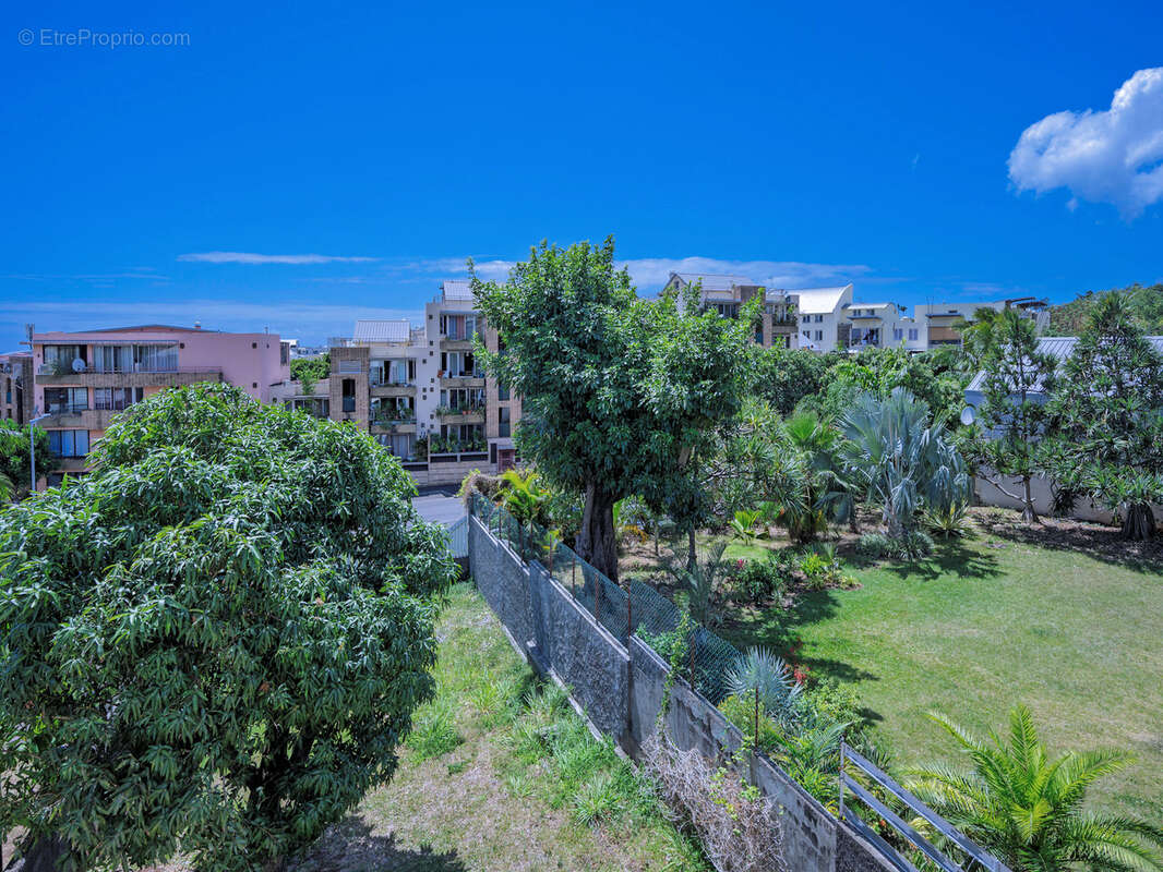 Maison à SAINT-DENIS