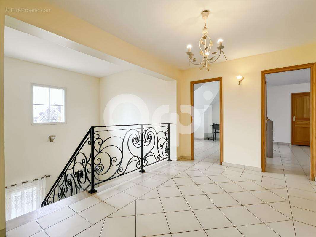 Maison à SAINTE-GEMME-MORONVAL