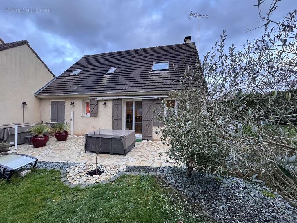 Maison à BUTRY-SUR-OISE