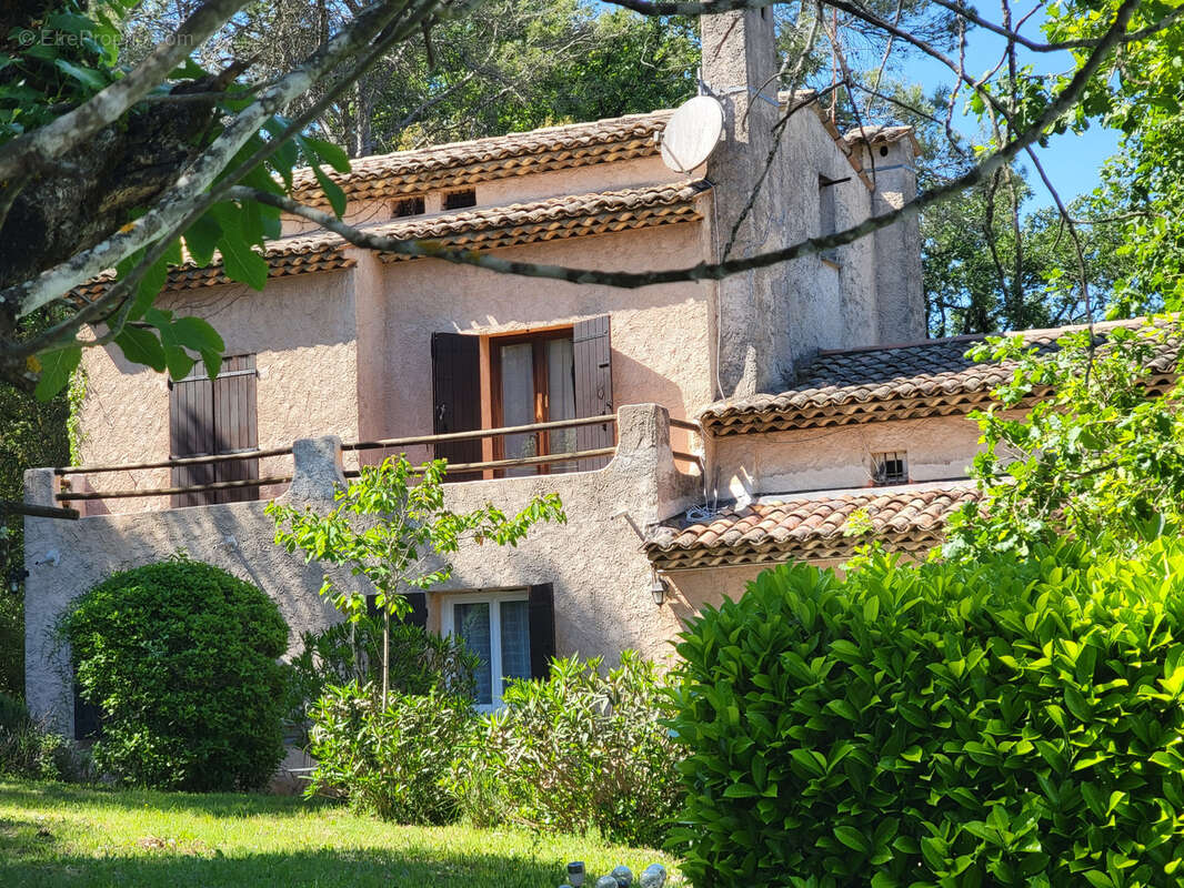 Maison à VALBONNE