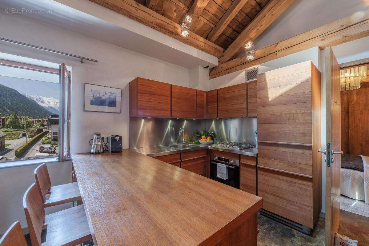 Rare appartement duplex au cœur d’Argentière avec vue panoramique sur le massif du Mont-Blanc - photo 4
