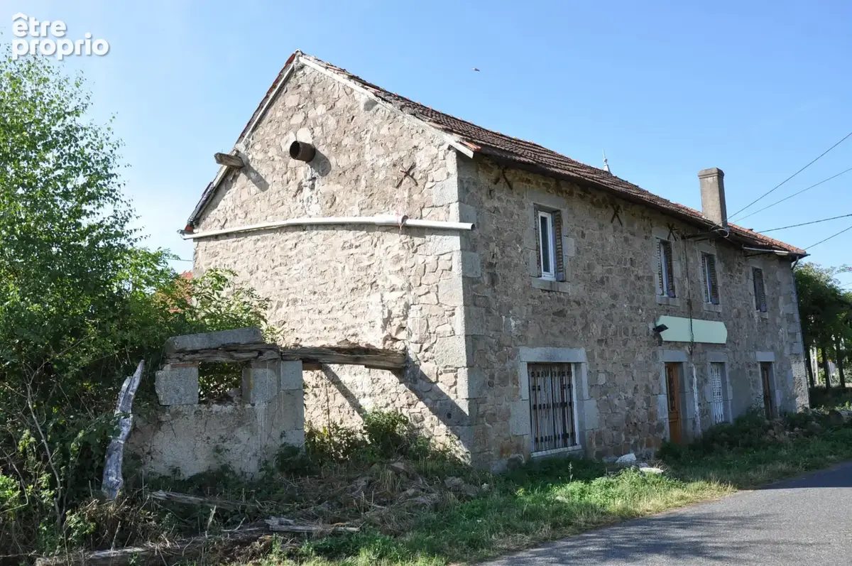 Maison en pierre de granite à fort potentiel aménageable, avec un petit terrain, et une vue exceptionnelle... - photo 17