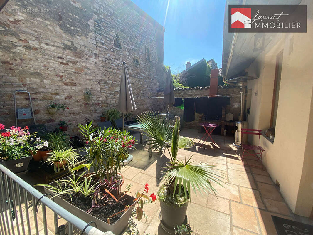 Maison à PONT-DE-VAUX