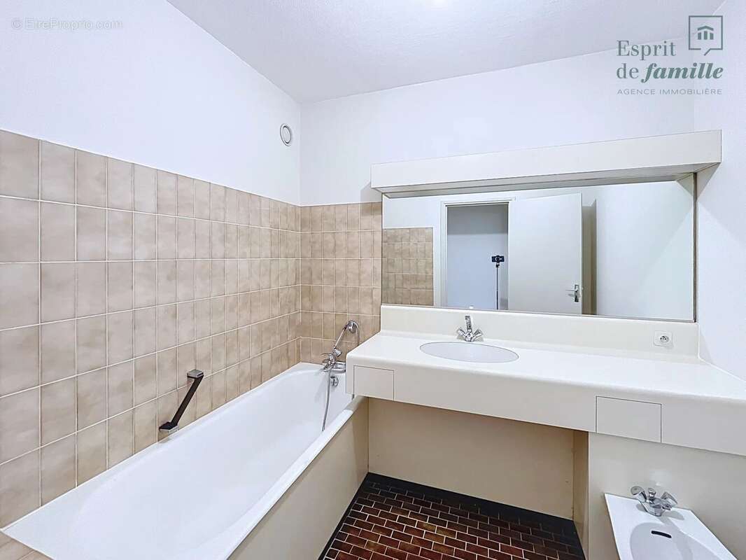 Appartement à CALUIRE-ET-CUIRE