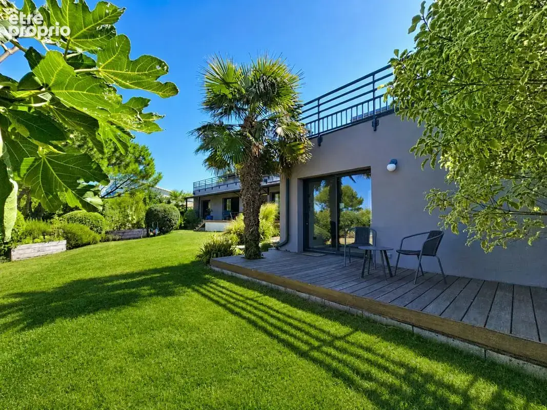 Maison 8 pièces 328 m² à vendre à L'houmeau (17137) - photo 3
