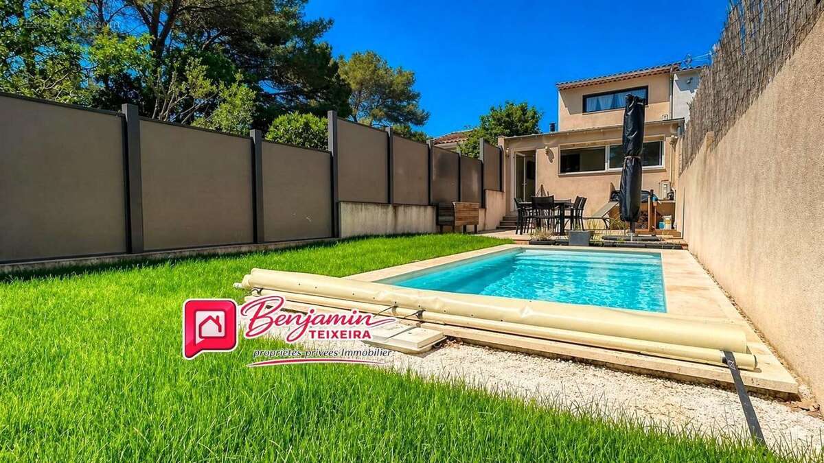 Maison Roquebrune Sur Argens 4 pièce(s) 109.85 m2 - photo 2
