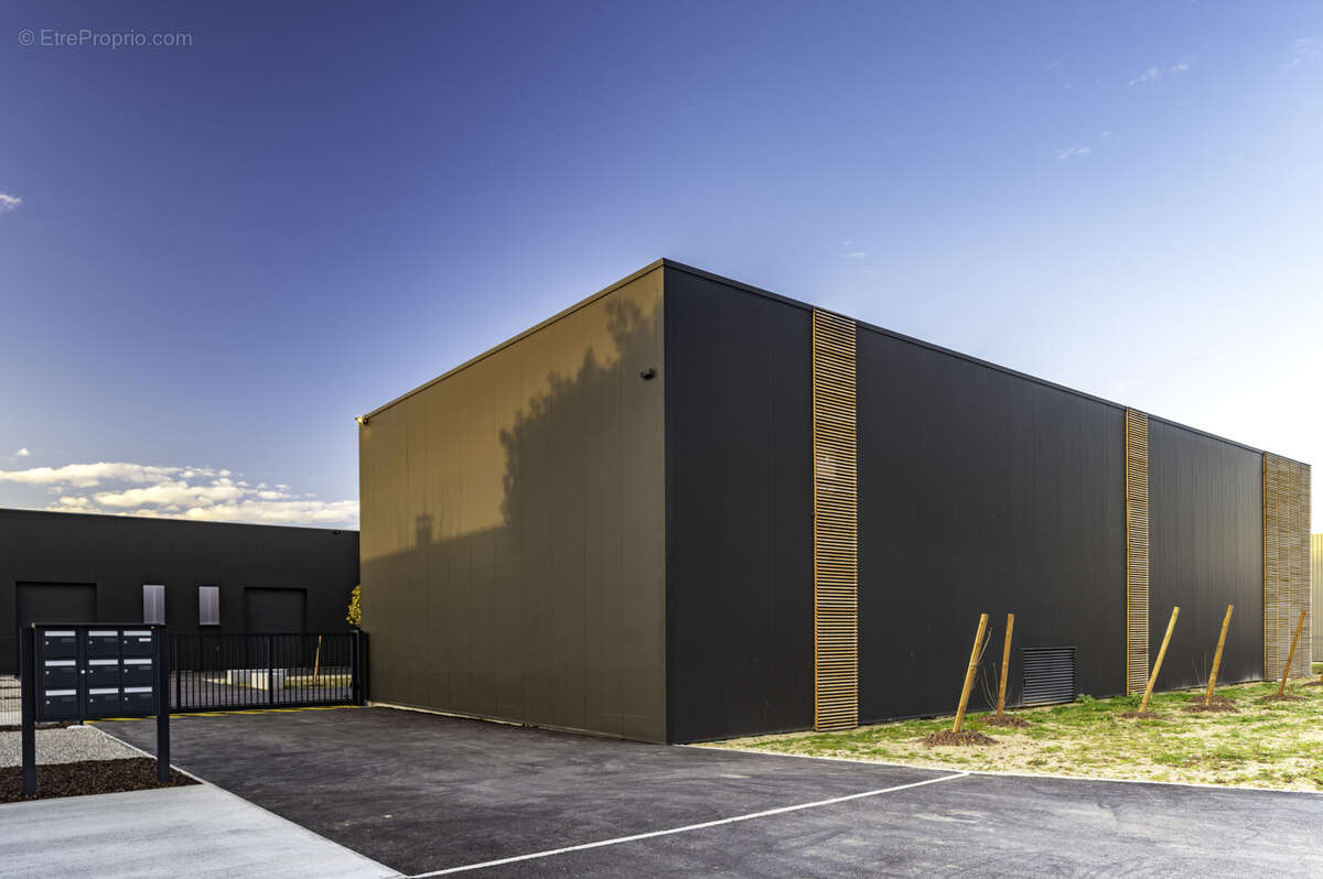 Commerce à MONTGISCARD