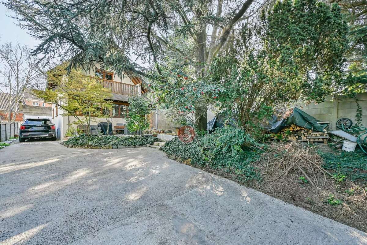 Maison à CLICHY-SOUS-BOIS