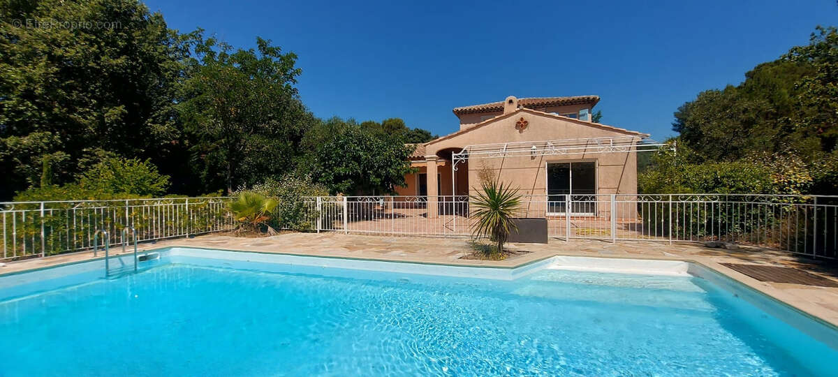 Maison à LORGUES