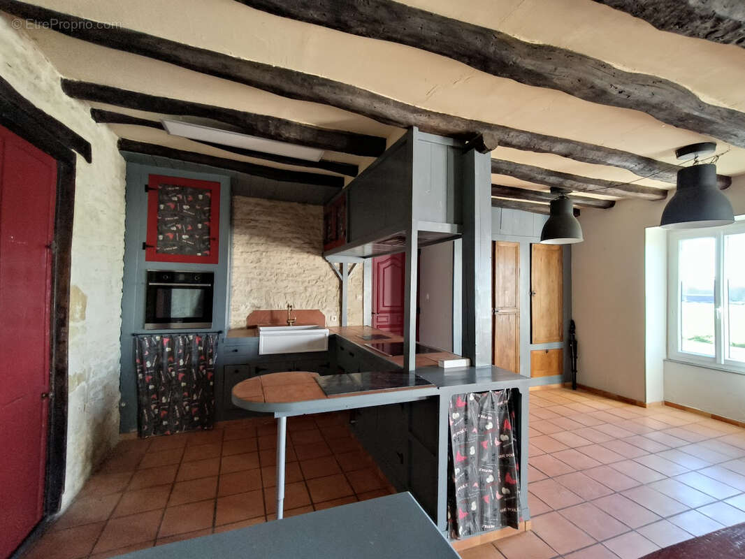 Maison à SAINTE-EANNE